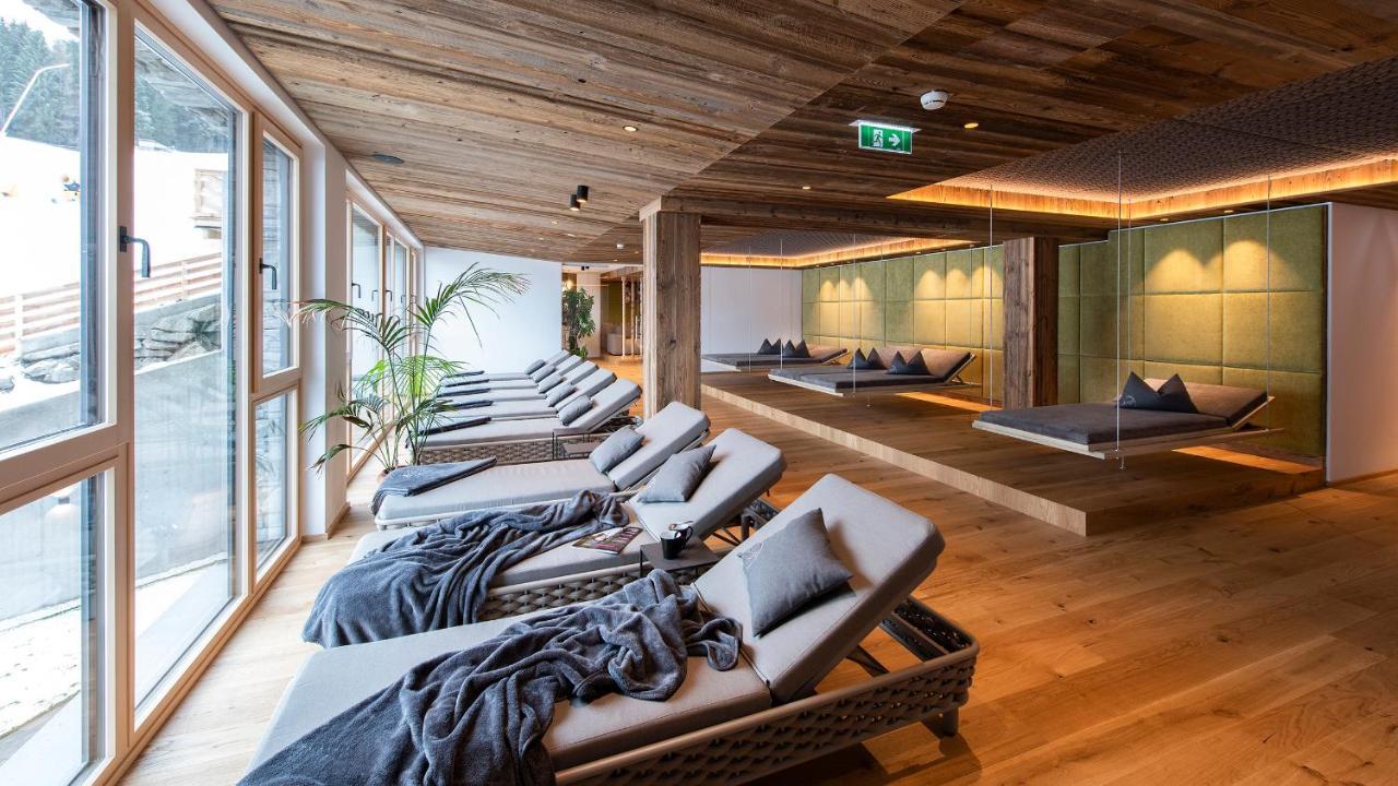 Almgut - Mountain Wellness Hotel Sankt Margarethen im Lungau Exterior photo